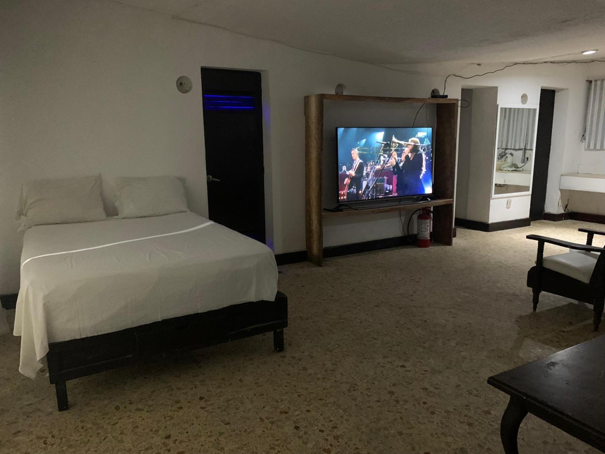 Donde Mira El Sol, Promo Primavera Hasta 50 Por Ciento (Adults Only) Acapulco Luaran gambar